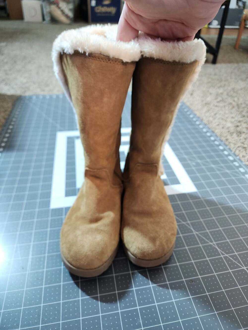 Universal Thread Suede Faux Fur Zip Boots Size 6 Tan